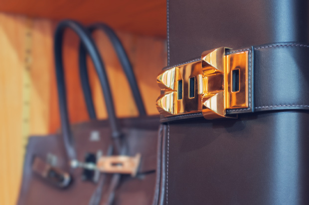 marches-de-catherine-b-vintage-chanel-hermes-paris-003