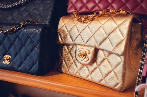 marches-de-catherine-b-vintage-chanel-hermes-paris-007