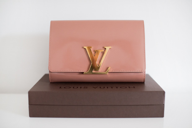 louis-vuitton-mini-collection-clutch-03
