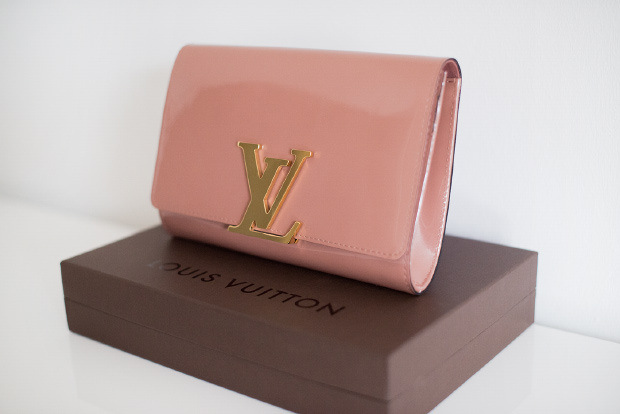 louis-vuitton-mini-collection-clutch-04