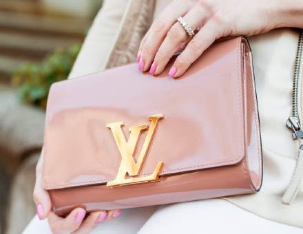 louis-vuitton-mini-clutch