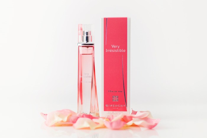 givenchy-very-irresistible-leau-en-rose-01
