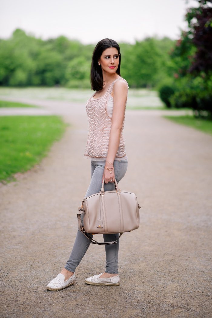 lace-pearls-outfit-001