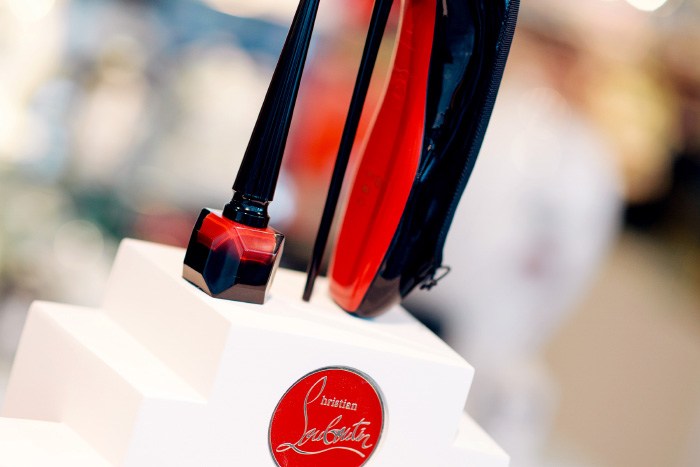 rouge-louboutin-nagellack-002