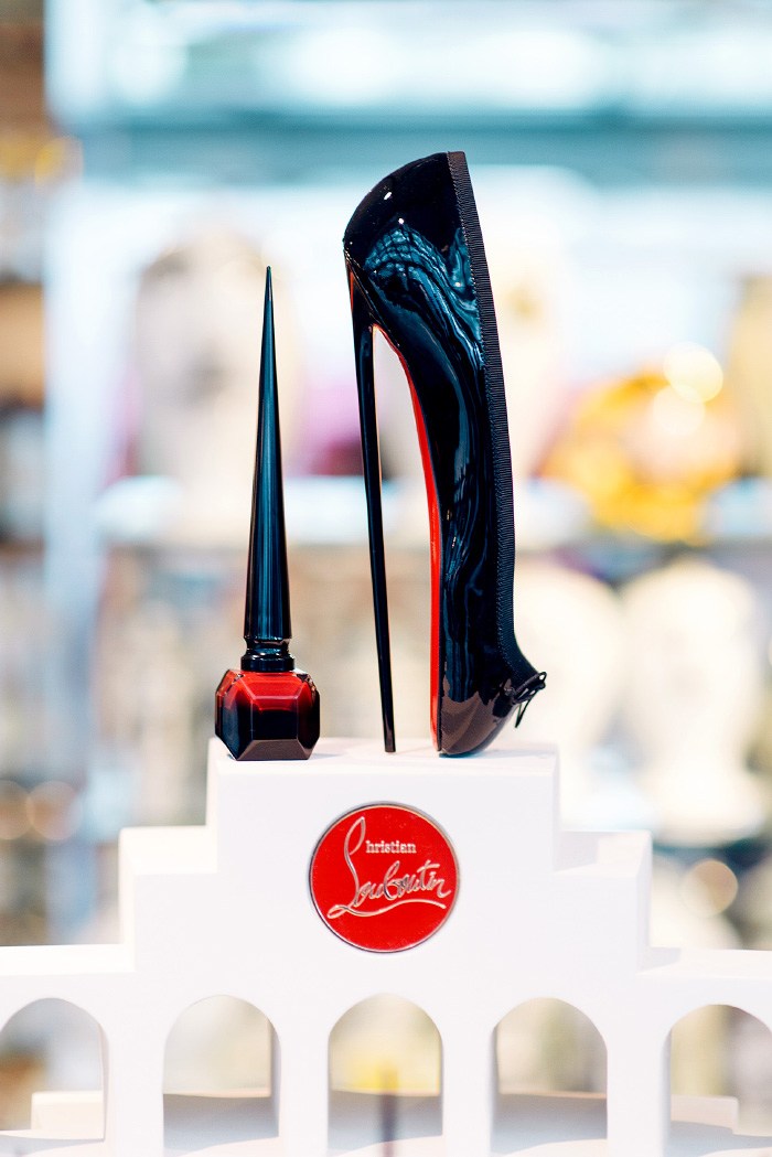 rouge-louboutin-nagellack-005