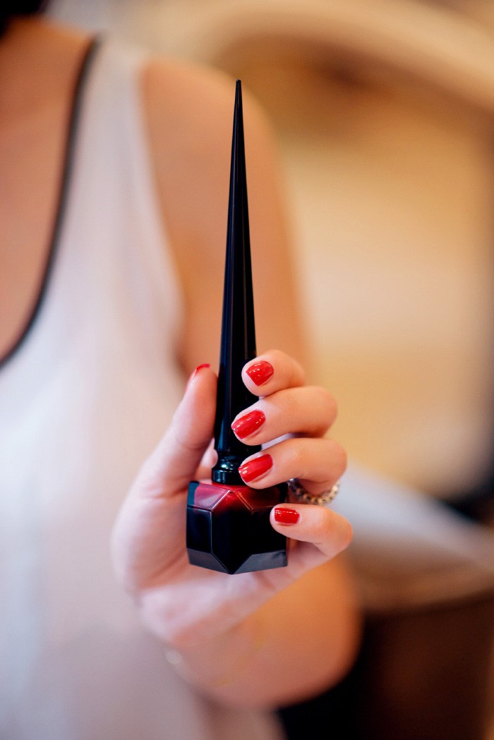 rouge-louboutin-nagellack-008