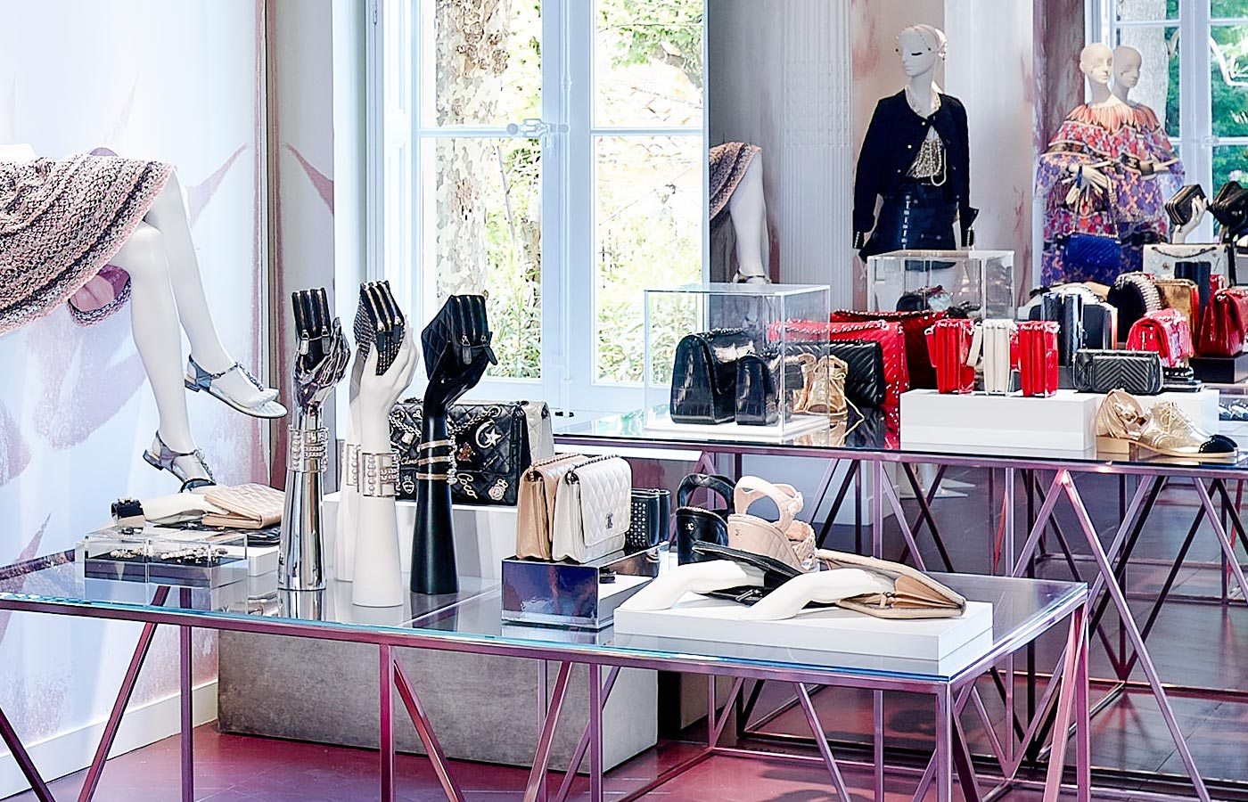 chanel-saint-tropez-ephemeral-boutique-08
